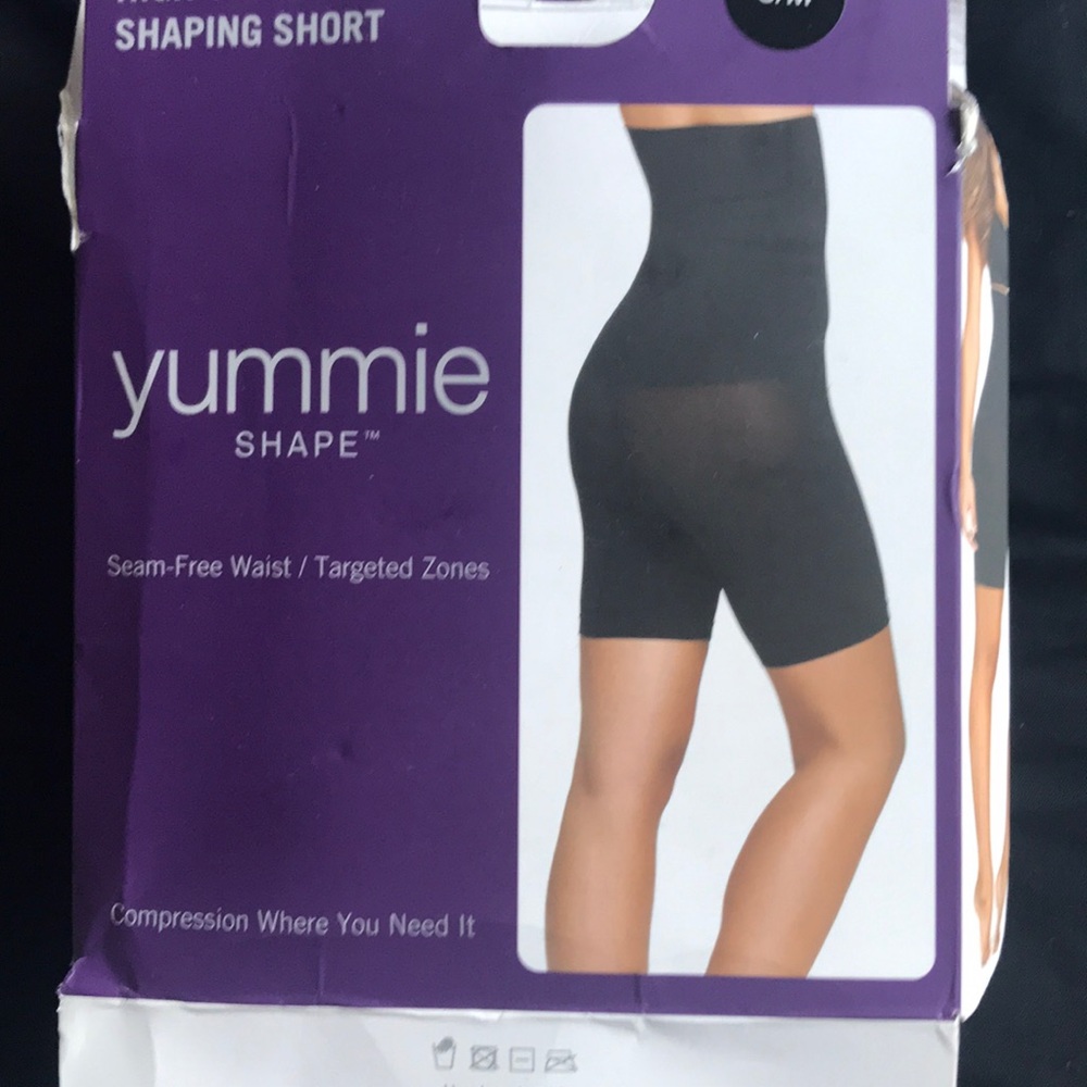 Yummie shaping shorts